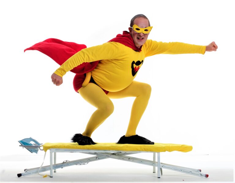 Begeleidende afbeelding Jeugdtheater: Meneer B is een held! 4+