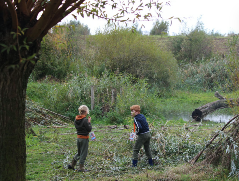 Begeleidende afbeelding OERRR Hutten bouwen op Tiengemeten