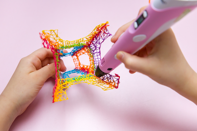 Begeleidende afbeelding Maak je eigen zonnebril met de 3D-pen